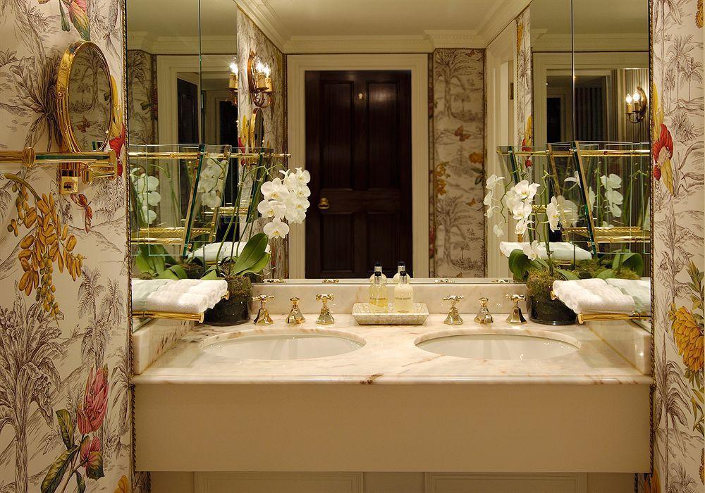 Egerton House Hotel London